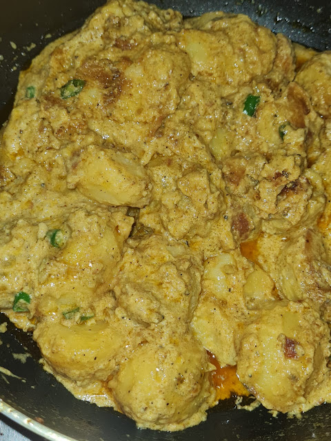 Dum Aloo / Aloo Dum Recipe